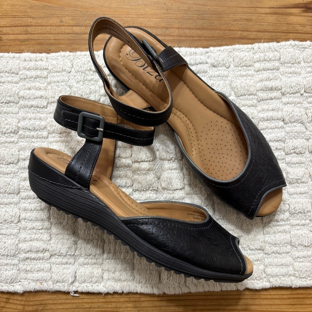 Biza Addison Wedge Sandals 10 Black Leather Embossed Floral Ankle Strap Peep Toe